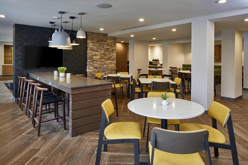 בית מלון כפרי Fairfield Inn & Suites By Marriott Albany Airport