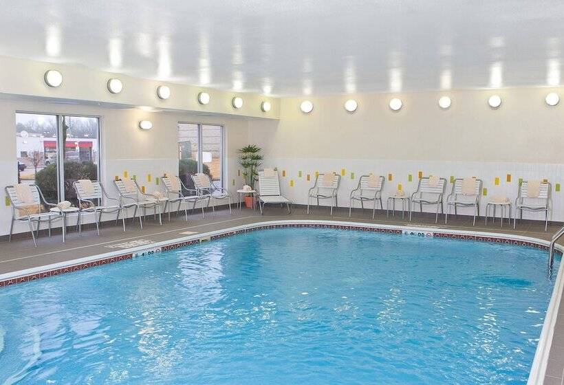 בית מלון כפרי Fairfield Inn & Suites By Marriott Memphis East Galleria