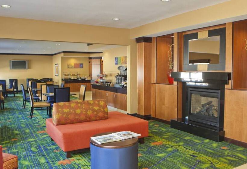 בית מלון כפרי Fairfield Inn & Suites By Marriott Memphis East Galleria