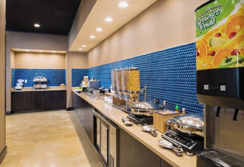 هتل Fairfield Inn & Suites By Marriott New Orleans Downtown/french Quarter Area