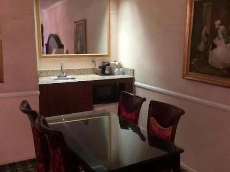 فندق Folk Inn Ontario Airport