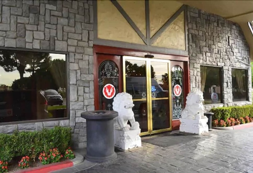 فندق Folk Inn Ontario Airport