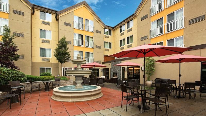 Отель Four Points By Sheraton Downtown Seattle Center