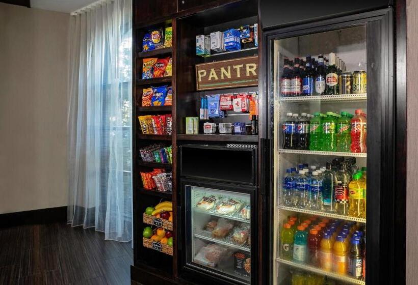 Szálloda Four Points By Sheraton Memphis East