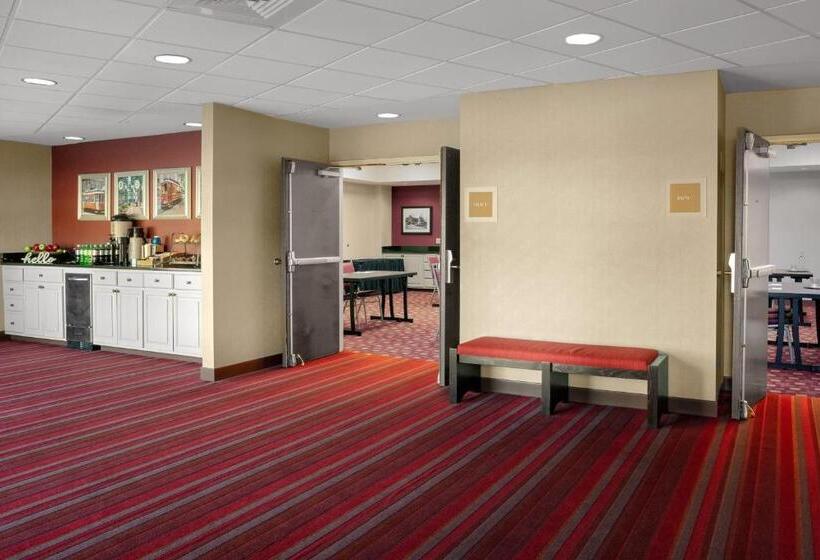 Szálloda Four Points By Sheraton Memphis East