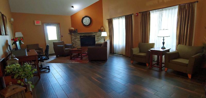 Grandstay Hotel & Suites