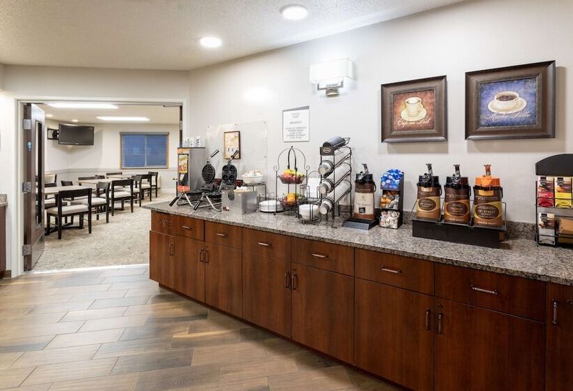 Grandstay Hotel & Suites