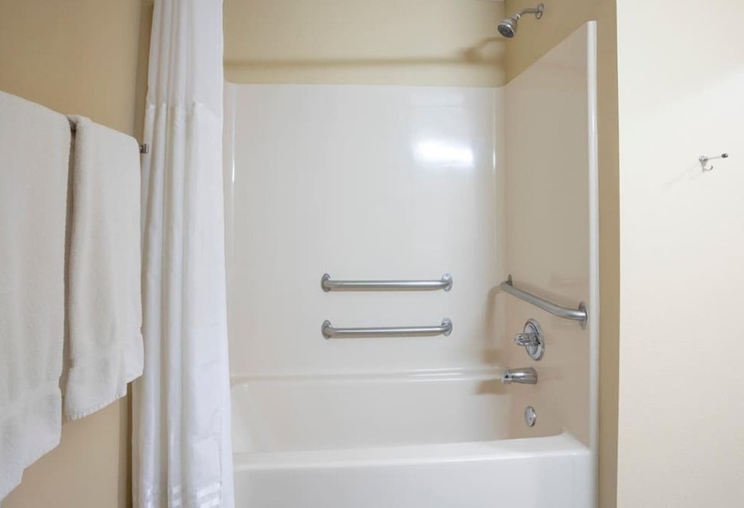 Grandstay Hotel & Suites