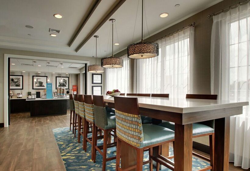 호텔 Hampton Inn Pawtucket