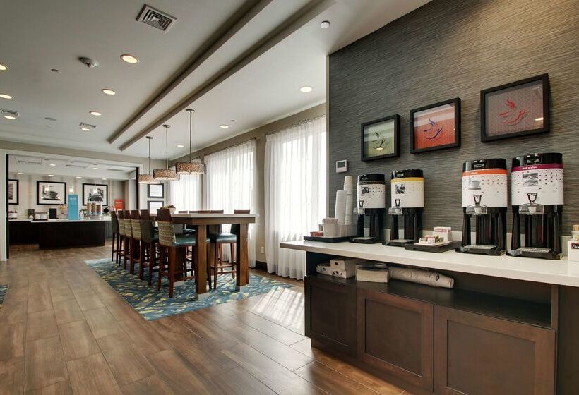 호텔 Hampton Inn Pawtucket