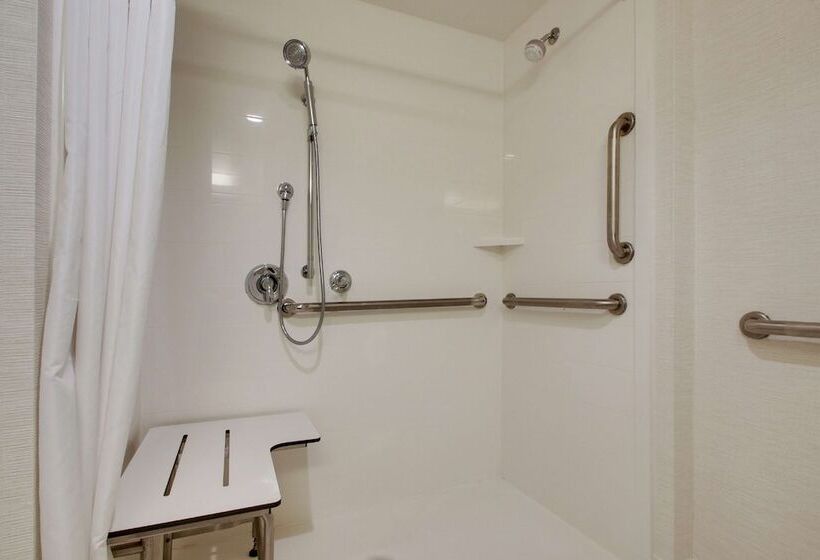 호텔 Hampton Inn Pawtucket