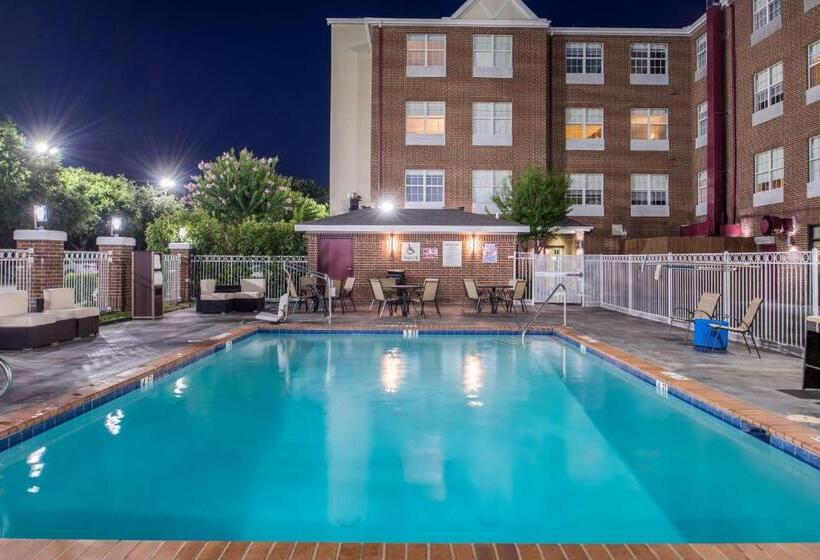هتل Holiday Inn & Suites Dallas Addison By Ihg