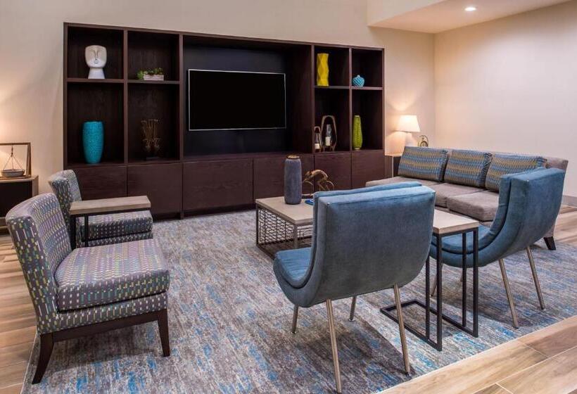 هتل Holiday Inn & Suites Dallas Addison By Ihg