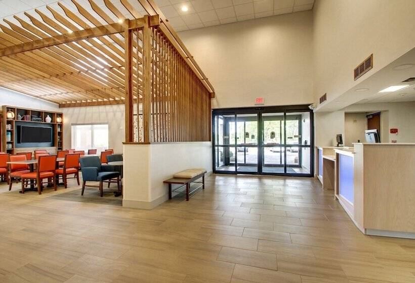 Отель Holiday Inn Express & Suites Aurora Naperville, An Ihg