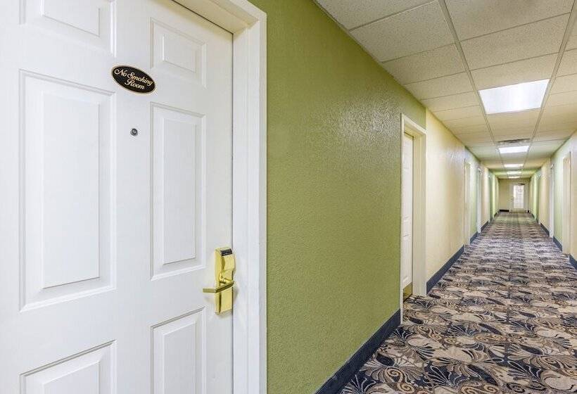 Motel 6 Tulsa, Ok Airport