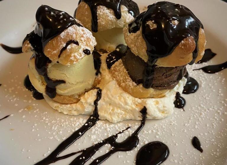 فندق The La Conner Inn