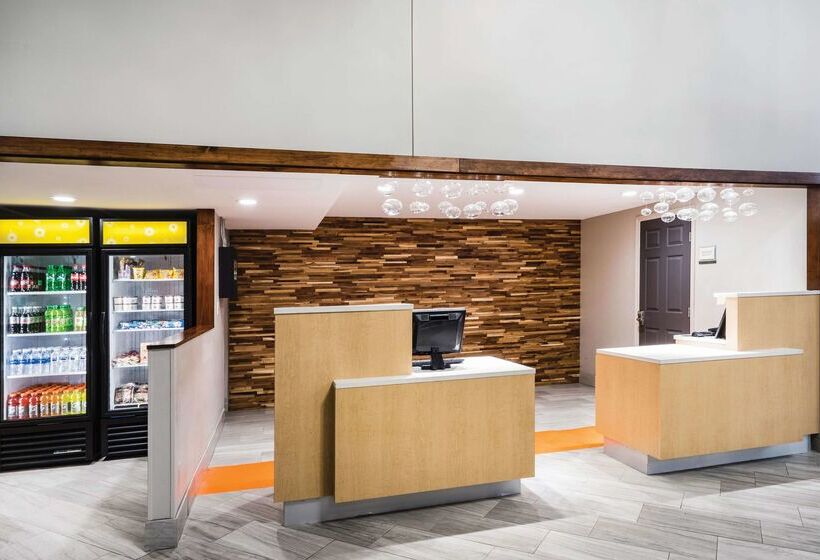 هتل La Quinta By Wyndham Chattanooga Hamilton Place