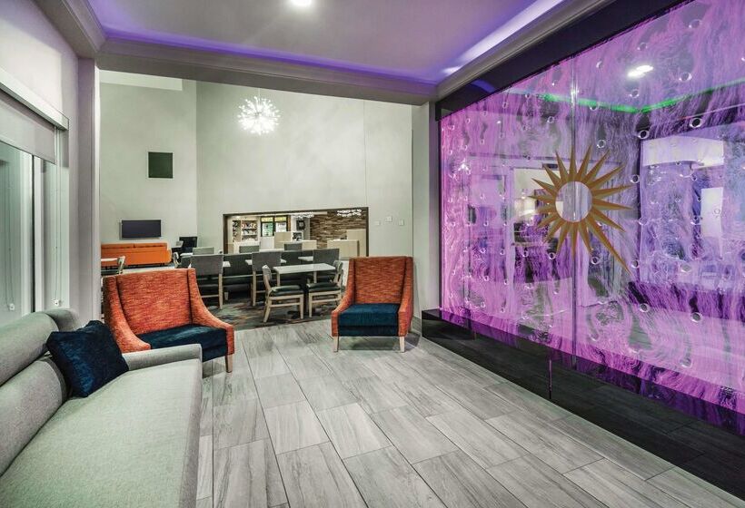 هتل La Quinta By Wyndham Chattanooga Hamilton Place