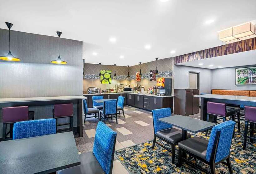 בית מלון כפרי La Quinta By Wyndham Cookeville