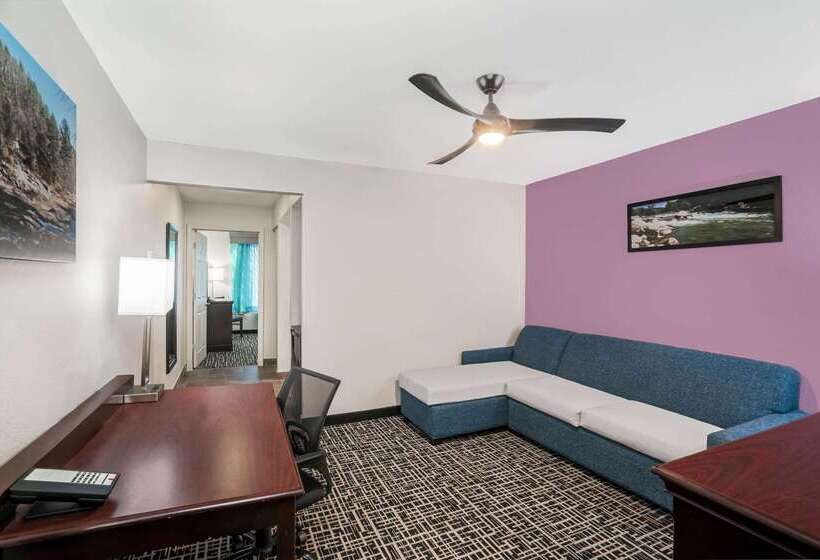 בית מלון כפרי La Quinta By Wyndham Cookeville