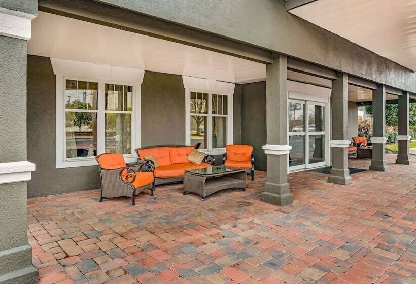 בית מלון כפרי La Quinta By Wyndham Cookeville