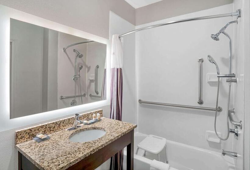 בית מלון כפרי La Quinta By Wyndham Cookeville