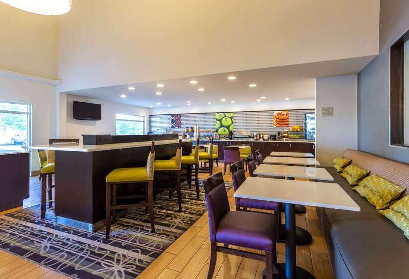 בית מלון כפרי La Quinta By Wyndham Spokane Valley