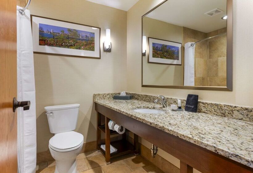 Lift Bridge Lodge, Ascend Hotel Collection