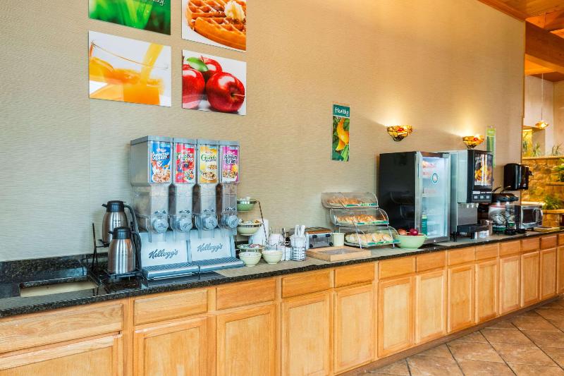 Отель Quaint Inn & Suites