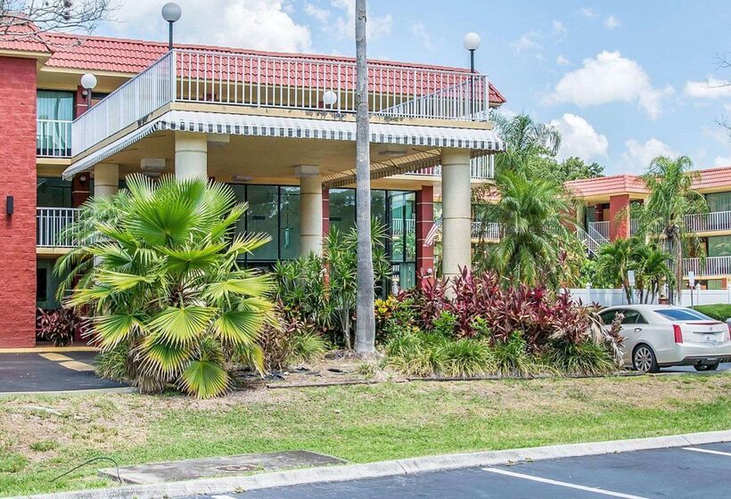 酒店 Quality Inn & Suites At Tropicana Field