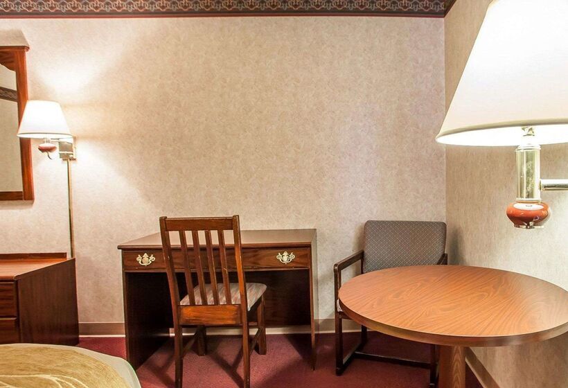 فندق Quality Inn Midway