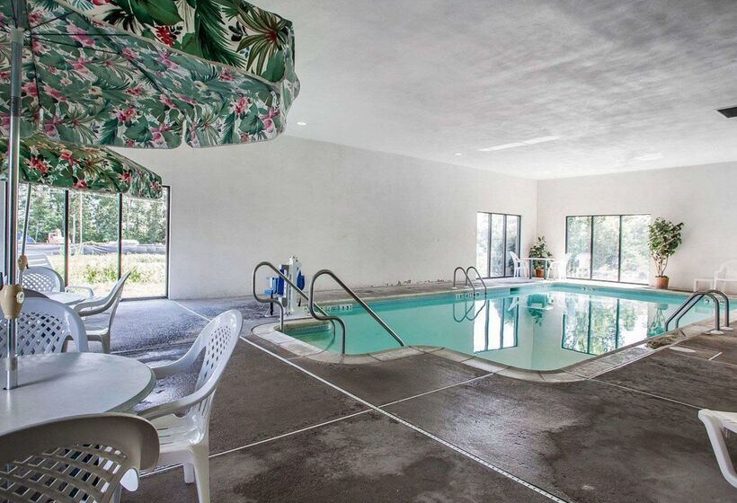 فندق Quality Inn Midway