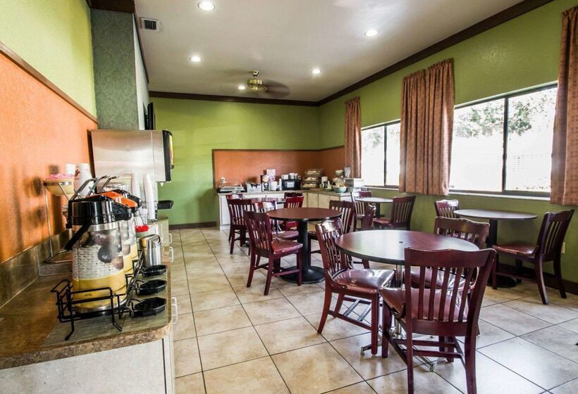 فندق Quality Inn Near Blue Spring