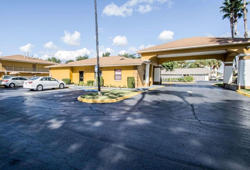 فندق Quality Inn Near Blue Spring