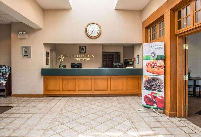 Отель Quality Inn Pittsburgh Airport