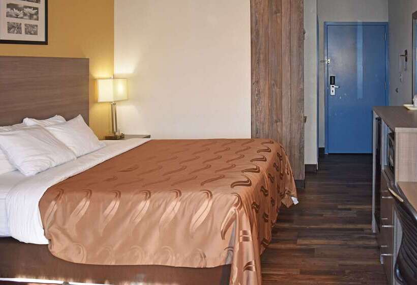 בית מלון כפרי Quality Inn & Suites Kearneysville  Martinsburg