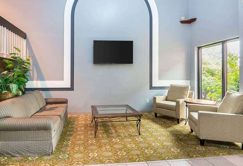 בית מלון כפרי Quality Inn & Suites Kearneysville  Martinsburg