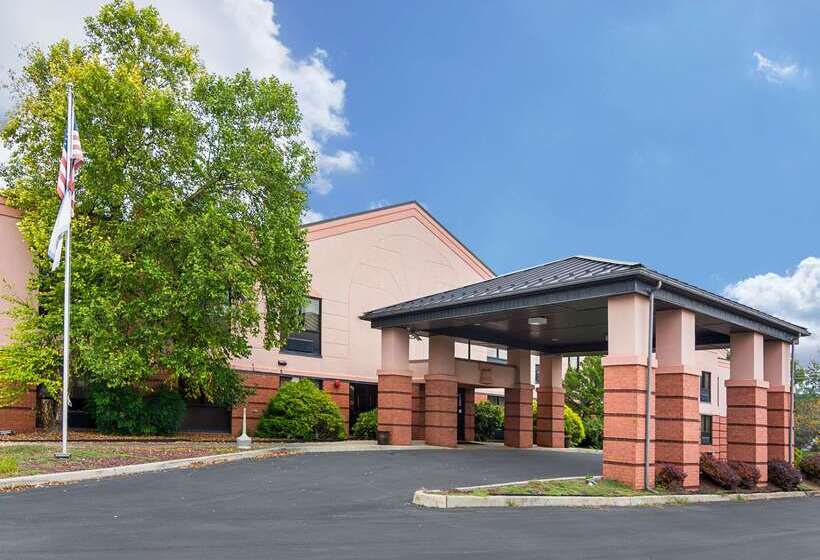 فندق Quality Inn & Suites Kearneysville  Martinsburg