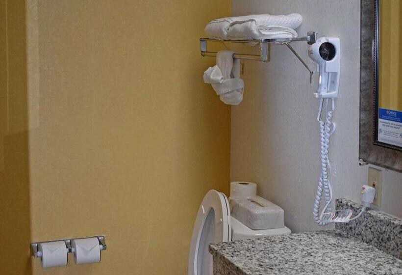 בית מלון כפרי Quality Inn & Suites Kearneysville  Martinsburg