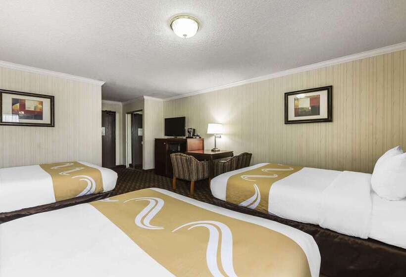 호텔 Quality Inn & Suites Los Angeles Airport Lax