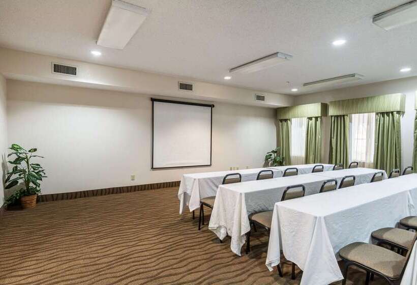 فندق Quality Suites Burleson   Ft Worth