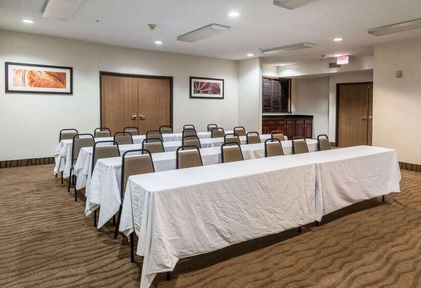 فندق Quality Suites Burleson   Ft Worth