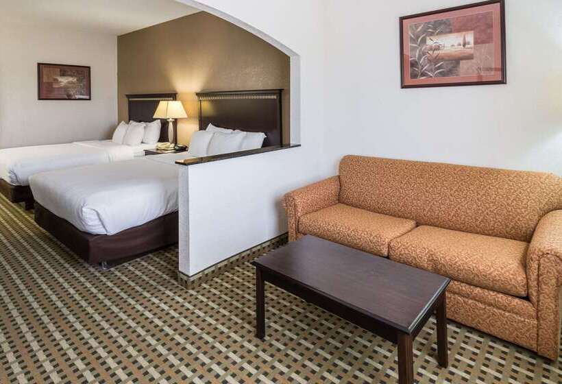 فندق Quality Suites Burleson   Ft Worth