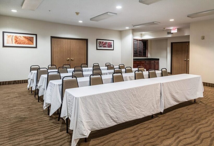 فندق Quality Suites Burleson   Ft Worth