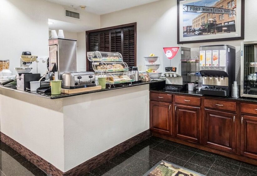 فندق Quality Suites Burleson   Ft Worth