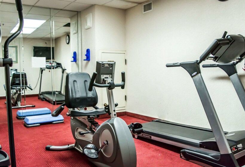 فندق Quality Suites Fort Myers Airport I 75