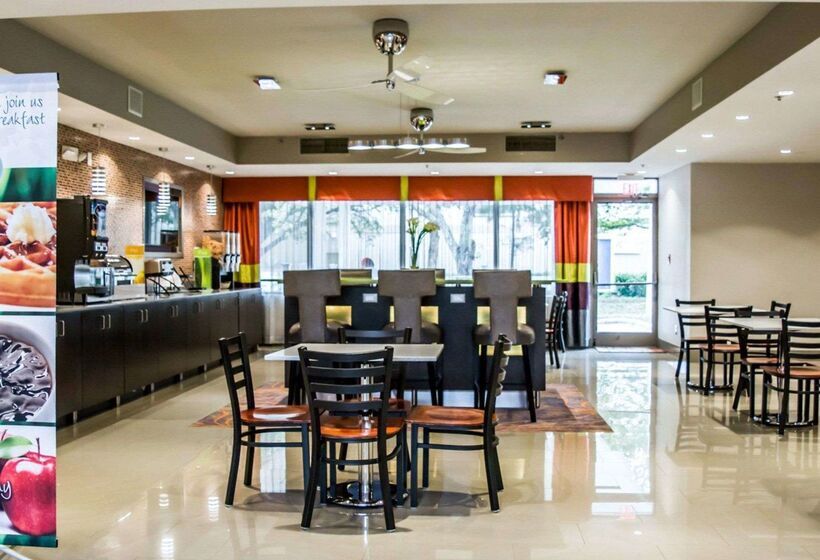 فندق Quality Suites Fort Myers Airport I 75