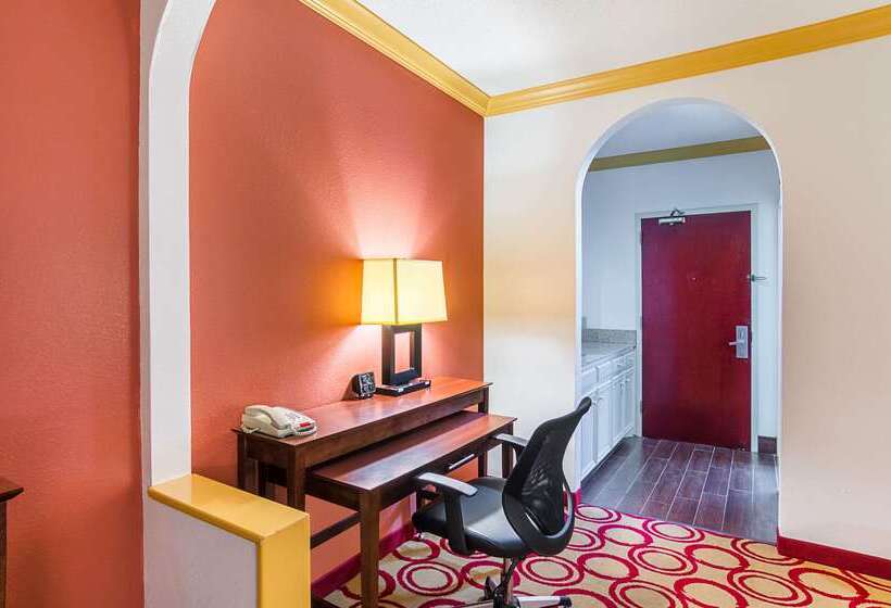 فندق Quality Suites