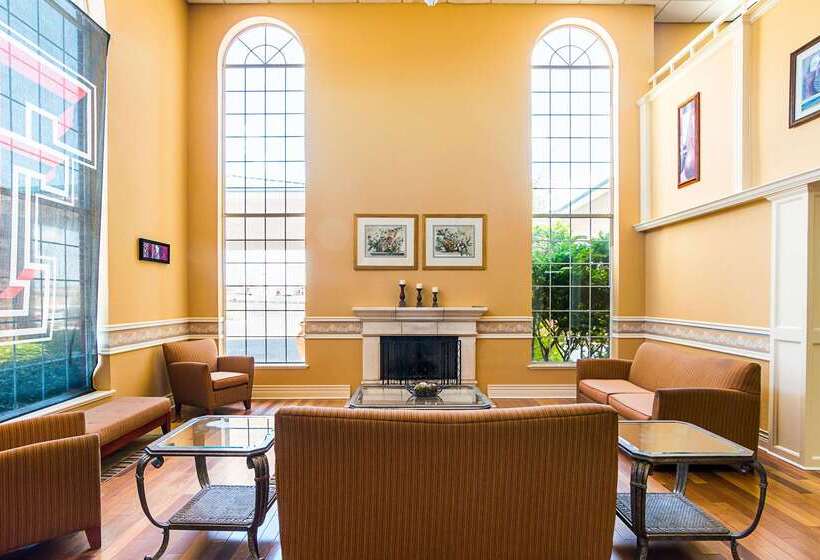 فندق Quality Suites