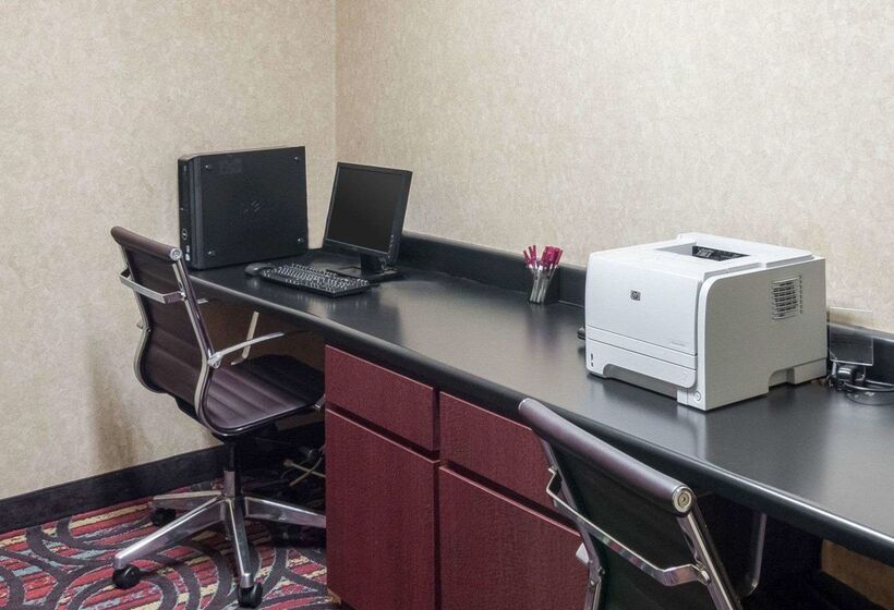 هتل Quality Suites Midland North Loop 250